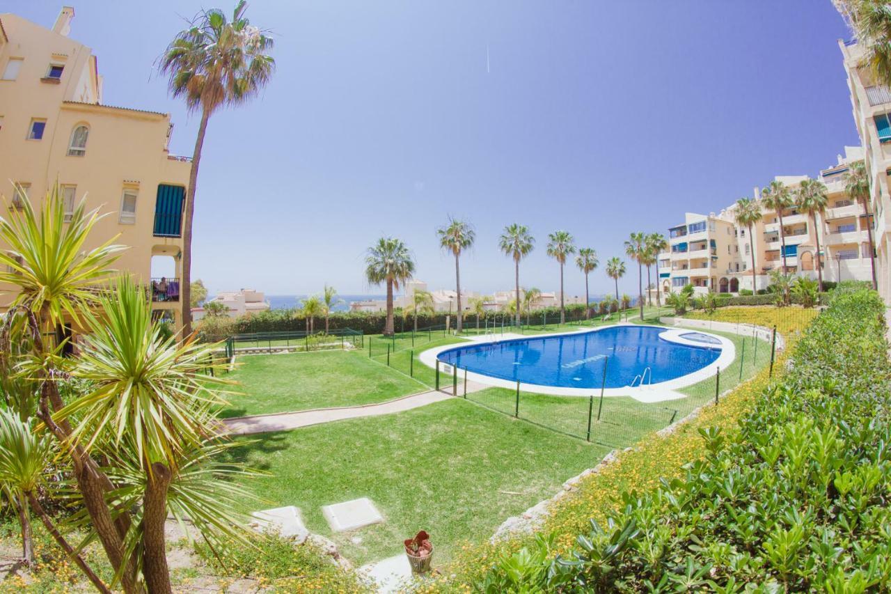 Casinomar Frente Al Mar Apartment Benalmadena Ngoại thất bức ảnh